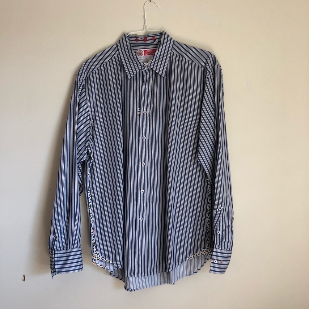 NWOT - Robert Graham shirt
